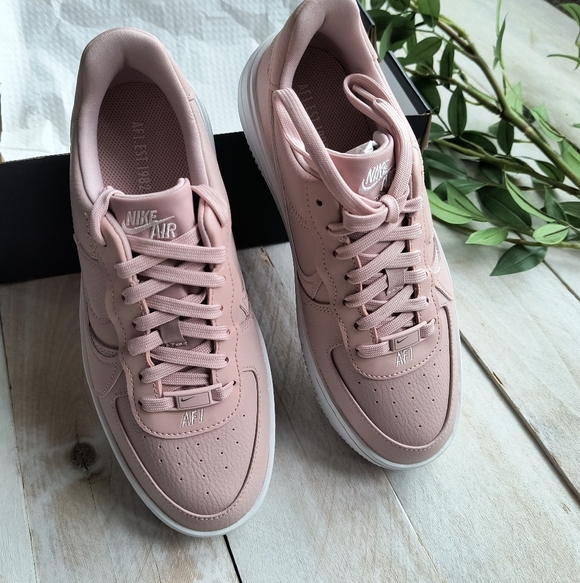 Nike Air Force 1 PLT.AF.ORM sneakers (BRAND NEW) never worn!! Light Pink! 7.5 - Picture 5 of 8